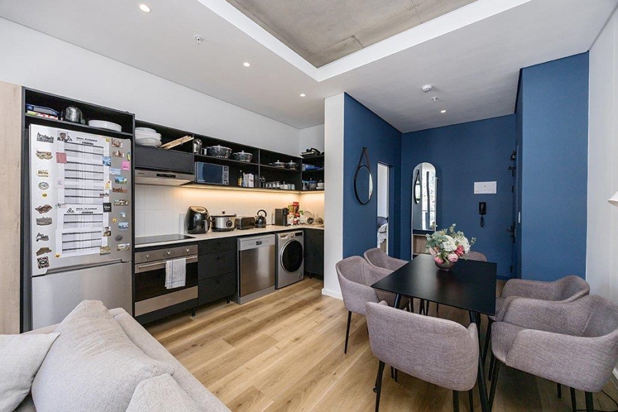 2 Bedroom Property for Sale in Sea Point Western Cape